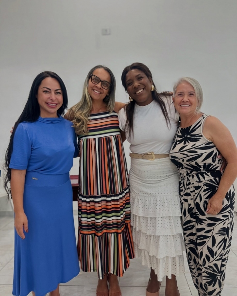 Mirelle Trevisan inicia Projeto “Quebrando Correntes” com uma palestra emocionante