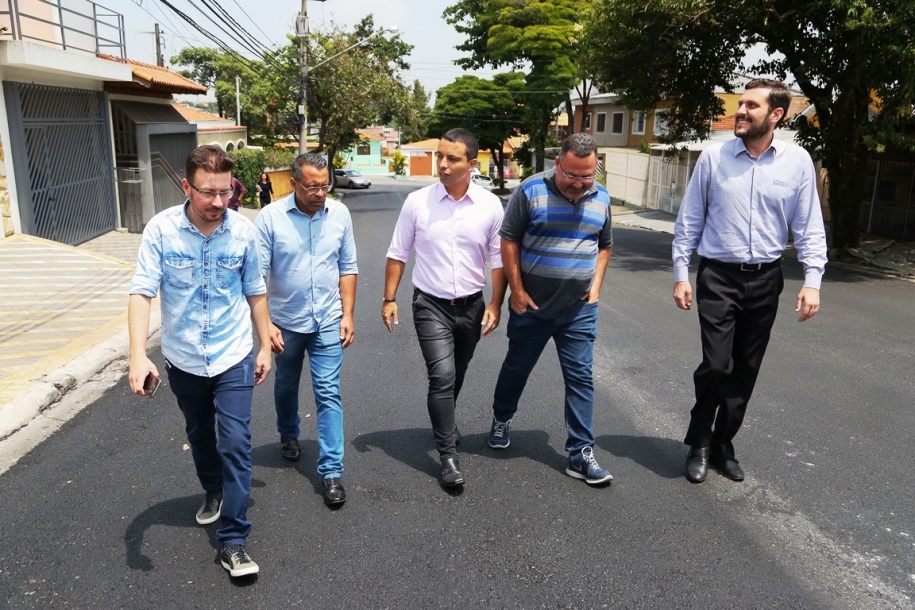 Prefeitura de Osasco vai recapear mais de 50 ruas e avenidas