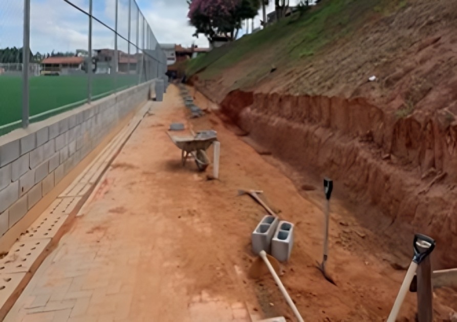 Prefeito Rodrigo Andrade vistoria obras da segunda fase da Arena Araçarizão