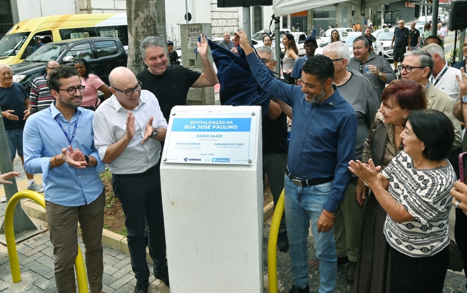 Prefeito Dário Saadi entrega requalificação da rua José Paulino que favorece a população 