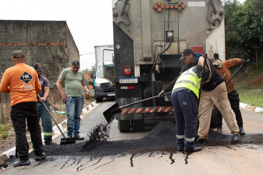 Parque Santana recebe mutirão de zeladoria com Operação Bairro Limpo