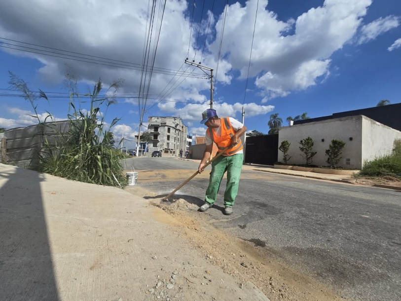 Araçariguama intensifica Serviços de Manutenção Urbana em todo o município 