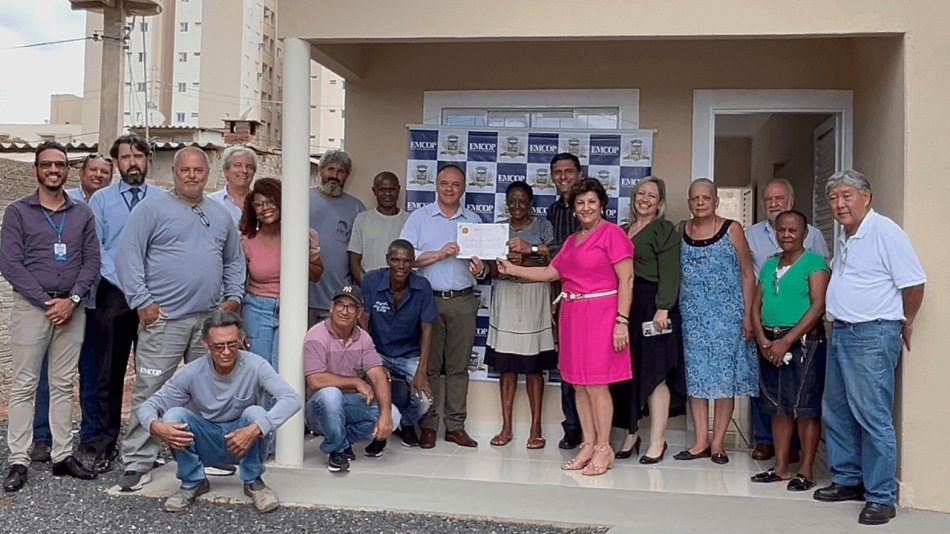 Emcop consolida parcerias e entrega unidade habitacional