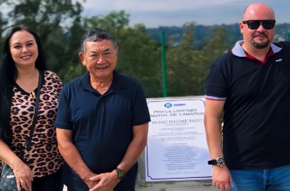 Doutor Sato inaugura praça Lorenzo Amaral de Camargo na Vila Tolaini