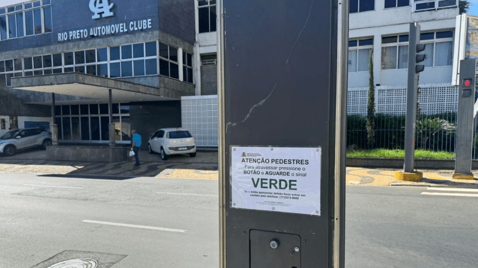 Andaló tem primeiro cruzamento com semáforo inteligente