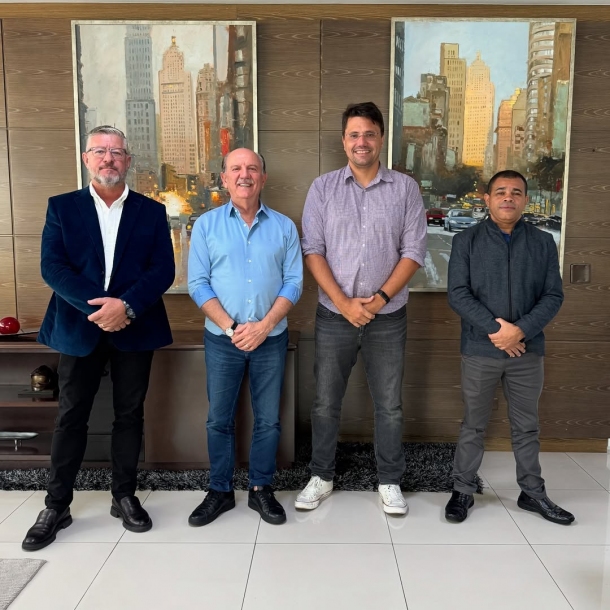 Beto Piteri recebe autoridades estaduais e defende parada do Trem Intercidades em Barueri