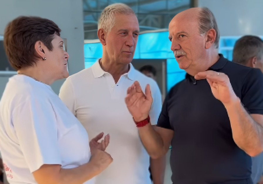 Prefeito Beto Piteri participa da tradicional Festa do Pastel da APAE Barueri