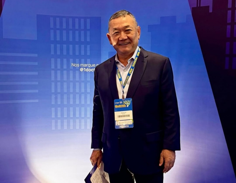 Prefeito Doutor Sato representa Jandira na Marcha dos prefeitos em Brasília